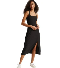 Beyond Yoga Featherweight Getaway Dress