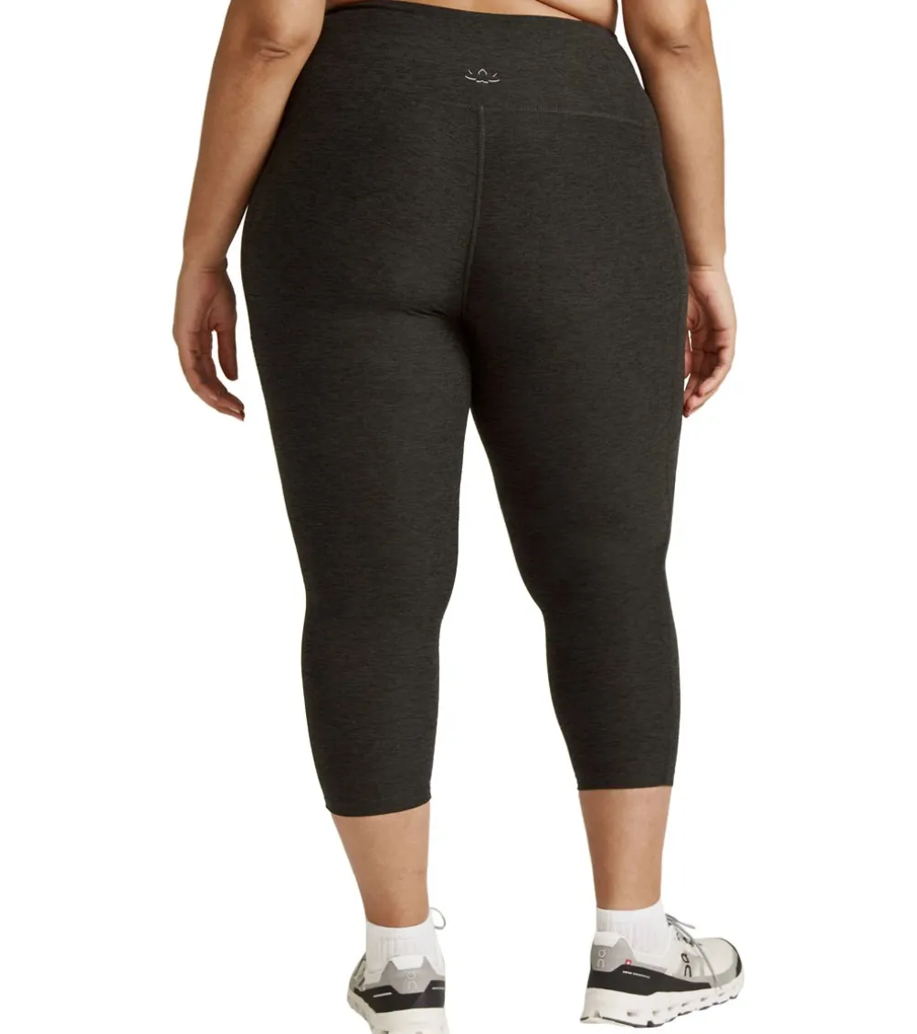 Beyond Yoga Plus Size Spacedye Out Of Pocket High Waisted Capri Leggings