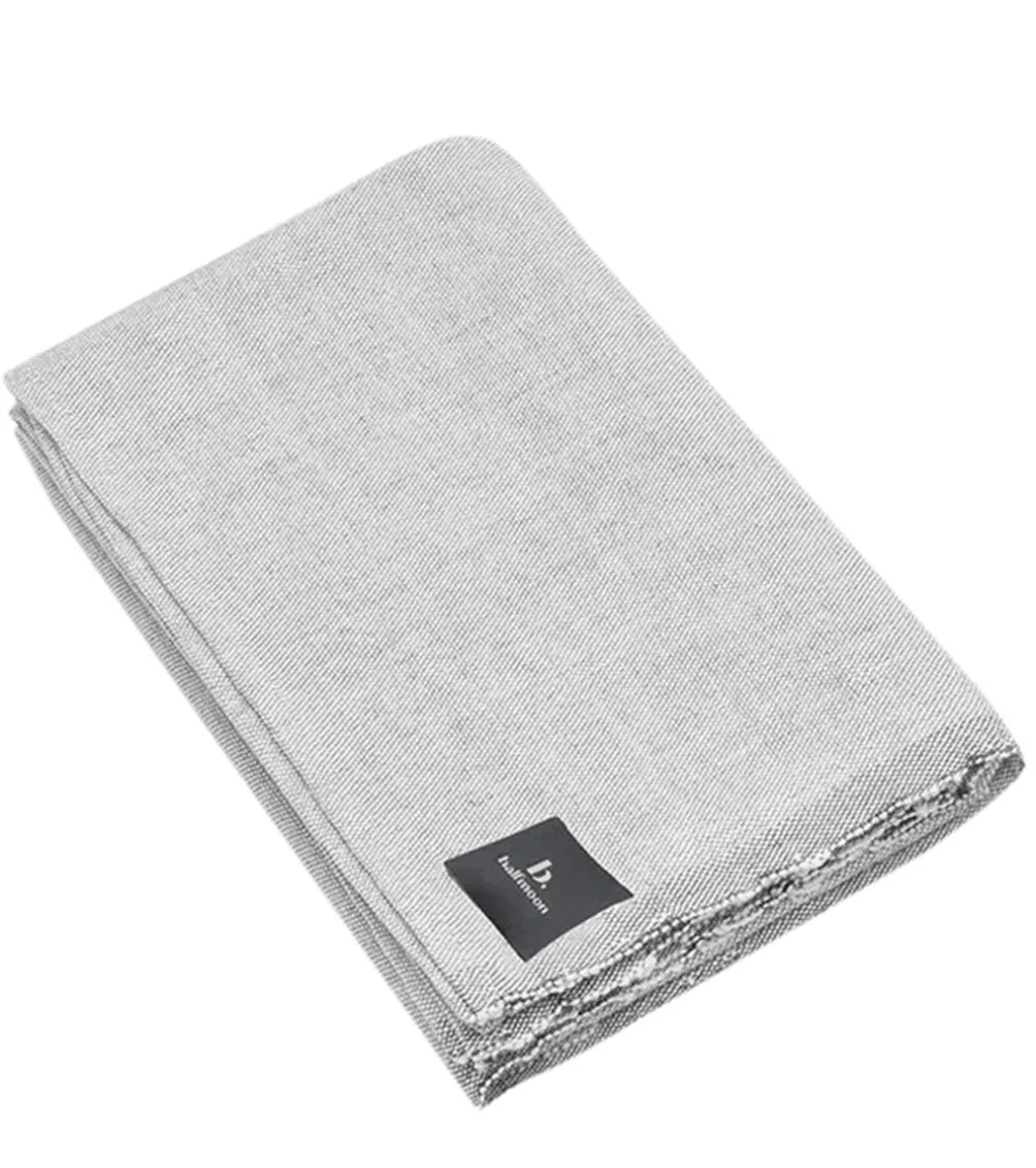 B, Halfmoon Everyday Blanket