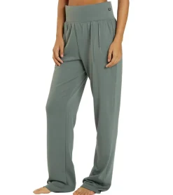 Marika Arlo Pant