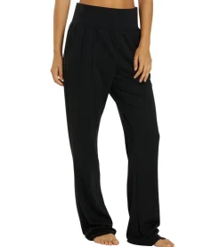 Marika Arlo Pant