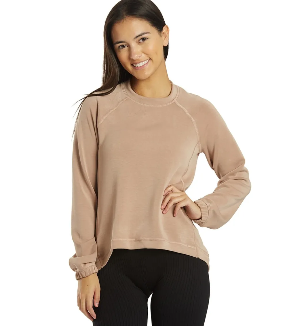 NUX Sleek Sweat Pullover