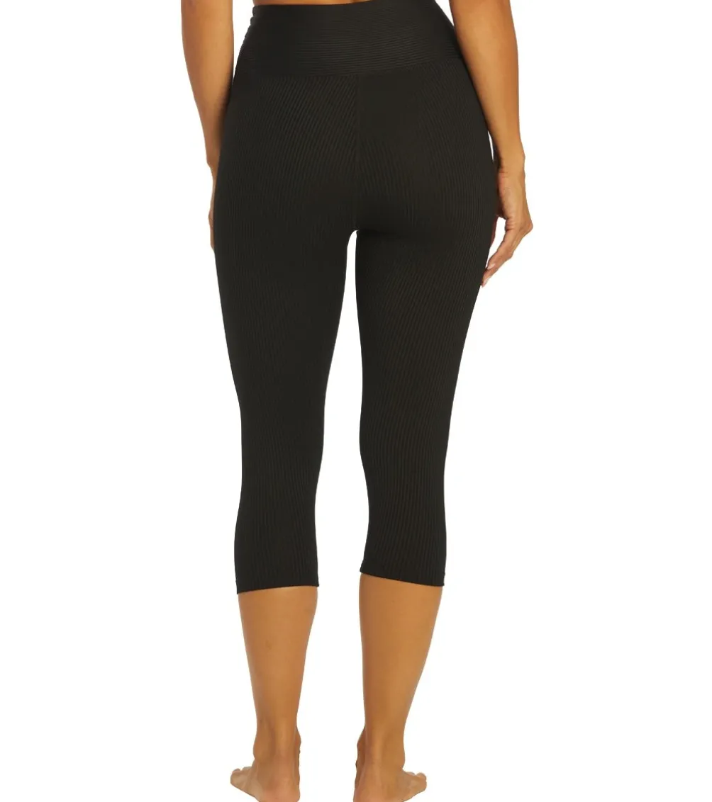 Year of Ours Ribbed Capri Leggings